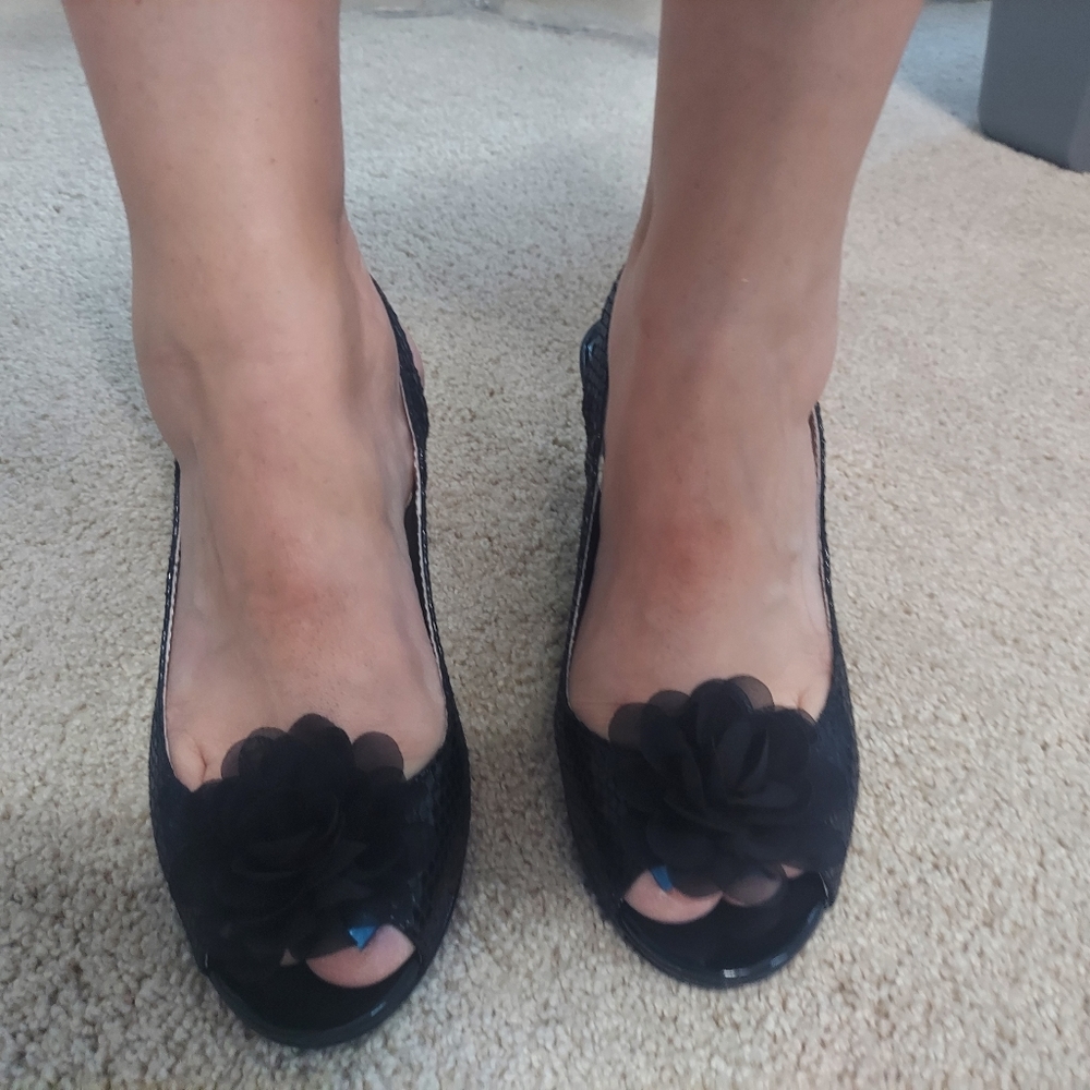karen scott sling back peep toe